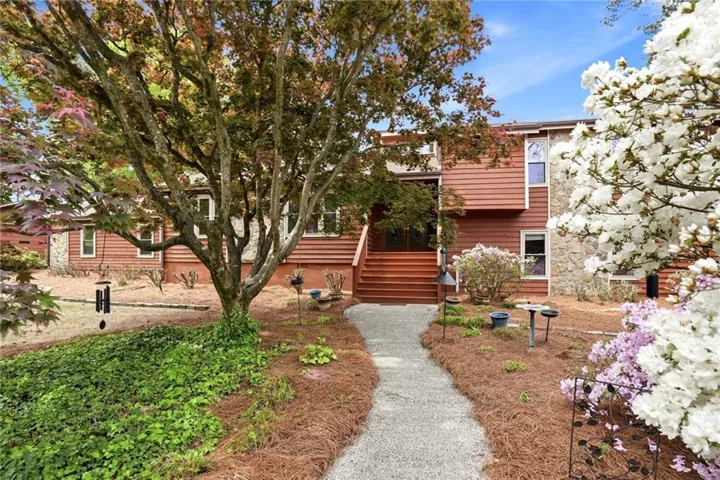 4228 Cove Court Ne, Marietta, Georgia 30067