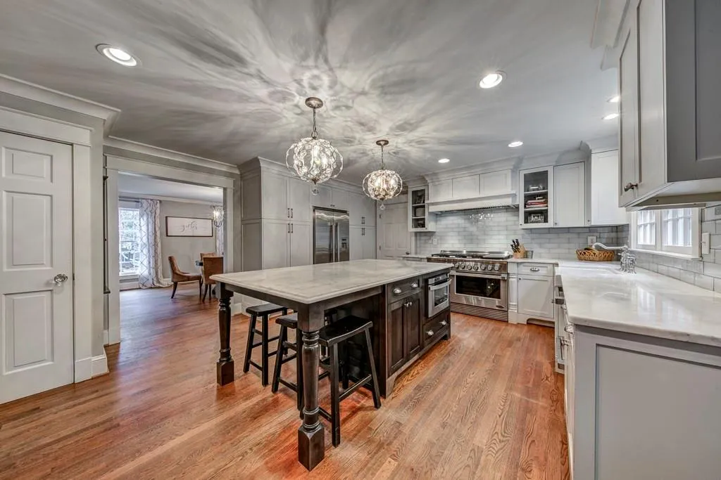 6065 Weatherly Drive, Atlanta, Georgia 30328, 4 Bedrooms Bedrooms, ,3 BathroomsBathrooms,Residential,Sold,6065 Weatherly Drive,6806681