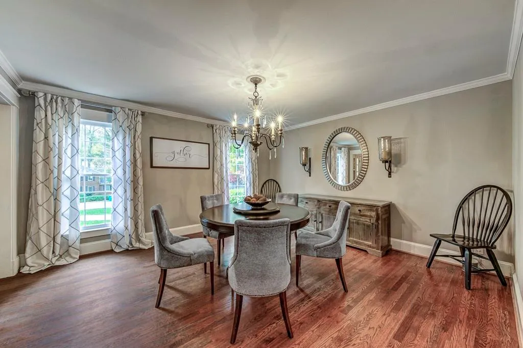 6065 Weatherly Drive, Atlanta, Georgia 30328, 4 Bedrooms Bedrooms, ,3 BathroomsBathrooms,Residential,Sold,6065 Weatherly Drive,6806681