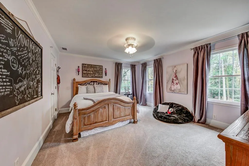 6065 Weatherly Drive, Atlanta, Georgia 30328, 4 Bedrooms Bedrooms, ,3 BathroomsBathrooms,Residential,Sold,6065 Weatherly Drive,6806681