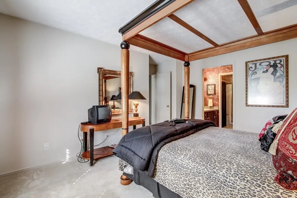 6800 Glenridge Drive Unit 6808f, Sandy Springs, Georgia 30328, 2 Bedrooms Bedrooms, ,2 BathroomsBathrooms,Residential,Sold,6800 Glenridge Drive Unit 6808f,5766803