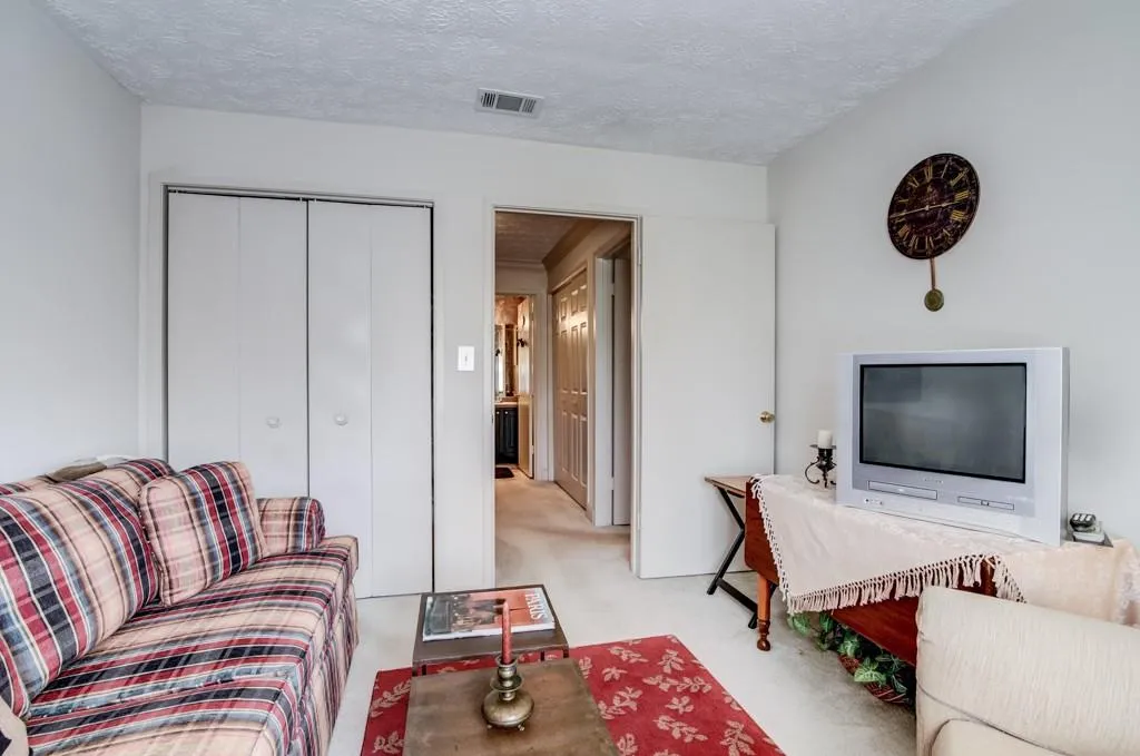 6800 Glenridge Drive Unit 6808f, Sandy Springs, Georgia 30328, 2 Bedrooms Bedrooms, ,2 BathroomsBathrooms,Residential,Sold,6800 Glenridge Drive Unit 6808f,5766803