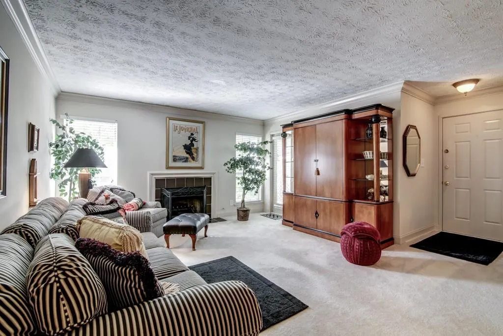 6800 Glenridge Drive Unit 6808f, Sandy Springs, Georgia 30328, 2 Bedrooms Bedrooms, ,2 BathroomsBathrooms,Residential,Sold,6800 Glenridge Drive Unit 6808f,5766803