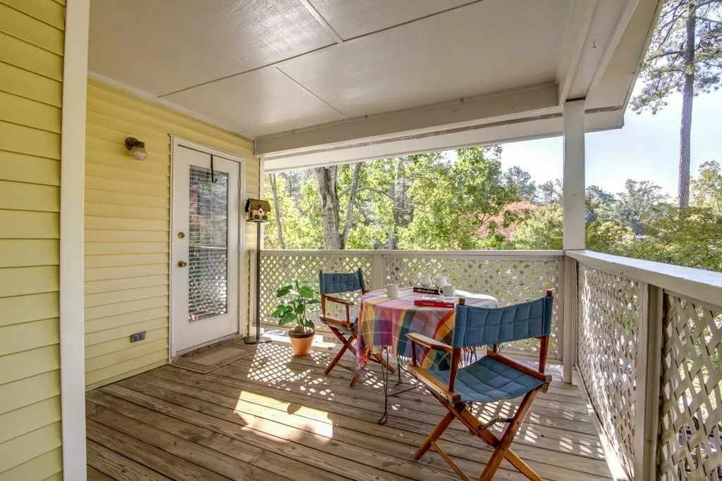 6800 Glenridge Drive Unit 6808f, Sandy Springs, Georgia 30328, 2 Bedrooms Bedrooms, ,2 BathroomsBathrooms,Residential,Sold,6800 Glenridge Drive Unit 6808f,5766803