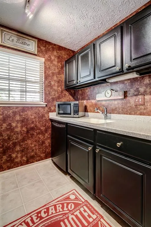 6800 Glenridge Drive Unit 6808f, Sandy Springs, Georgia 30328, 2 Bedrooms Bedrooms, ,2 BathroomsBathrooms,Residential,Sold,6800 Glenridge Drive Unit 6808f,5766803