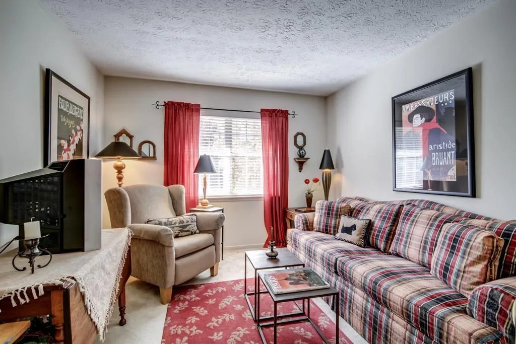 6800 Glenridge Drive Unit 6808f, Sandy Springs, Georgia 30328, 2 Bedrooms Bedrooms, ,2 BathroomsBathrooms,Residential,Sold,6800 Glenridge Drive Unit 6808f,5766803