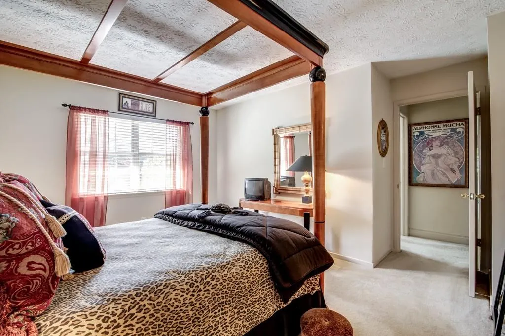 6800 Glenridge Drive Unit 6808f, Sandy Springs, Georgia 30328, 2 Bedrooms Bedrooms, ,2 BathroomsBathrooms,Residential,Sold,6800 Glenridge Drive Unit 6808f,5766803