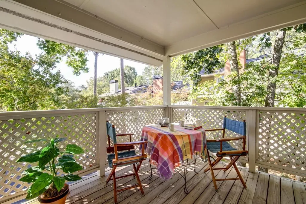 6800 Glenridge Drive Unit 6808f, Sandy Springs, Georgia 30328, 2 Bedrooms Bedrooms, ,2 BathroomsBathrooms,Residential,Sold,6800 Glenridge Drive Unit 6808f,5766803