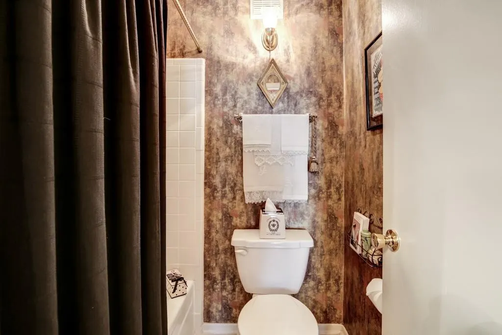 6800 Glenridge Drive Unit 6808f, Sandy Springs, Georgia 30328, 2 Bedrooms Bedrooms, ,2 BathroomsBathrooms,Residential,Sold,6800 Glenridge Drive Unit 6808f,5766803