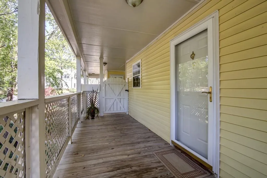 6800 Glenridge Drive Unit 6808f, Sandy Springs, Georgia 30328, 2 Bedrooms Bedrooms, ,2 BathroomsBathrooms,Residential,Sold,6800 Glenridge Drive Unit 6808f,5766803