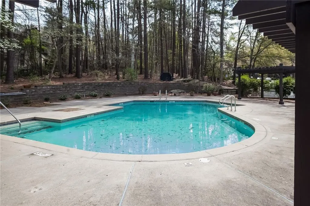 103 River Run Drive, Sandy Springs, Georgia 30350, 2 Bedrooms Bedrooms, ,2 BathroomsBathrooms,Residential,Sold,103 River Run Drive,5825395