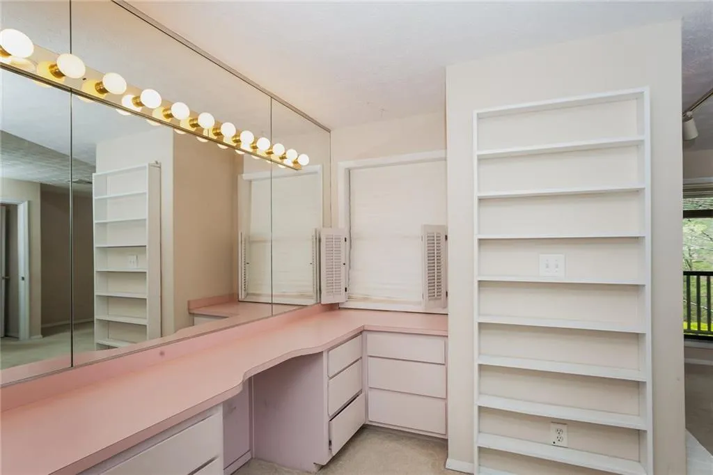 103 River Run Drive, Sandy Springs, Georgia 30350, 2 Bedrooms Bedrooms, ,2 BathroomsBathrooms,Residential,Sold,103 River Run Drive,5825395