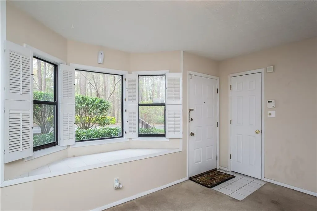 103 River Run Drive, Sandy Springs, Georgia 30350, 2 Bedrooms Bedrooms, ,2 BathroomsBathrooms,Residential,Sold,103 River Run Drive,5825395