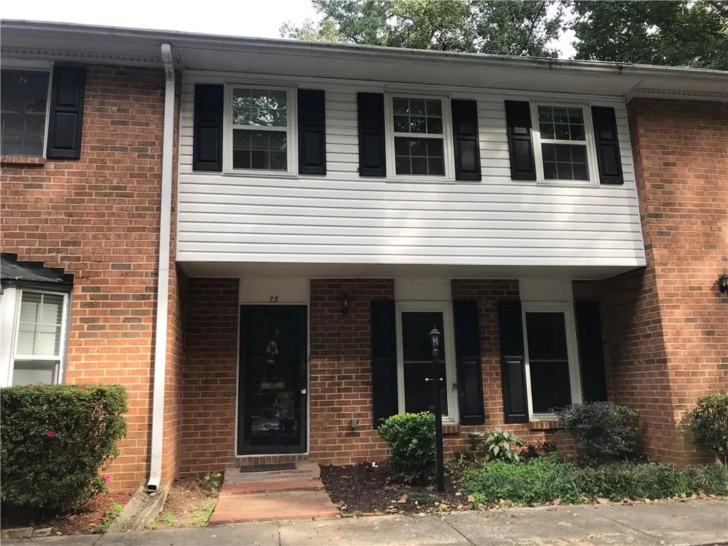 6520 Roswell Road Unit 73, Atlanta, Georgia 30328, 3 Bedrooms Bedrooms, ,2 BathroomsBathrooms,Residential,Sold,6520 Roswell Road Unit 73,6080214