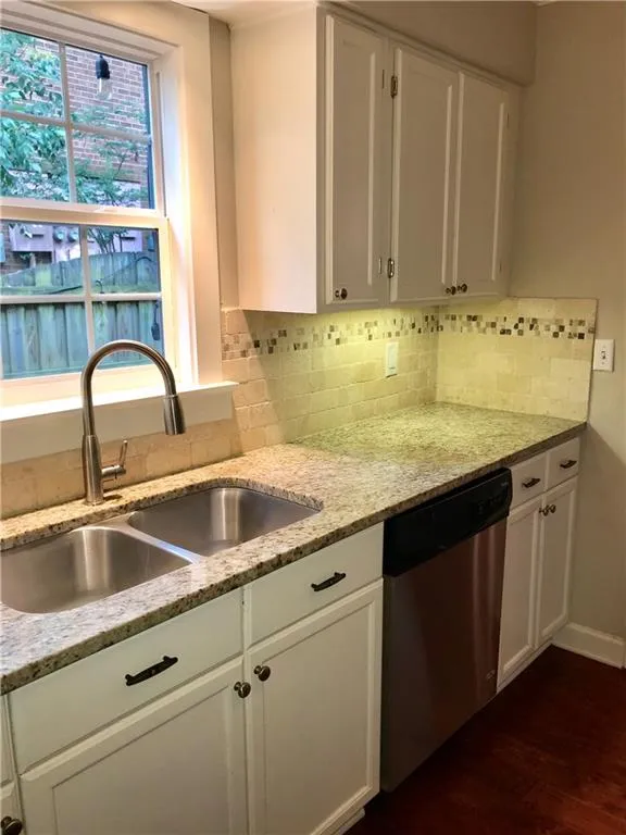 6520 Roswell Road Unit 73, Atlanta, Georgia 30328, 3 Bedrooms Bedrooms, ,2 BathroomsBathrooms,Residential,Sold,6520 Roswell Road Unit 73,6080214