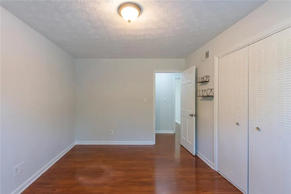 390 N River Parkway Unit F, Atlanta, Georgia 30350, 3 Bedrooms Bedrooms, ,2 BathroomsBathrooms,Residential,Sold,390 N River Parkway Unit F,7032163