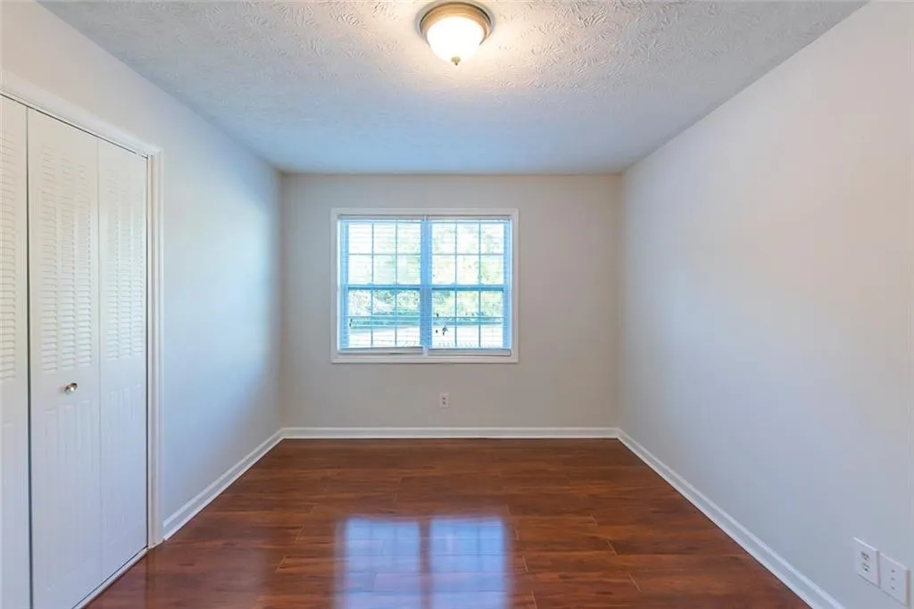 390 N River Parkway Unit F, Atlanta, Georgia 30350, 3 Bedrooms Bedrooms, ,2 BathroomsBathrooms,Residential,Sold,390 N River Parkway Unit F,7032163