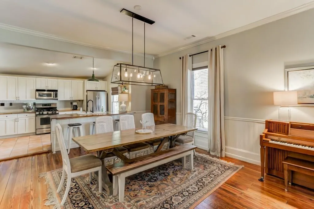 2064 Butler Way Nw, Atlanta, Georgia 30318, 3 Bedrooms Bedrooms, ,2 BathroomsBathrooms,Residential,Sold,2064 Butler Way Nw,5979418