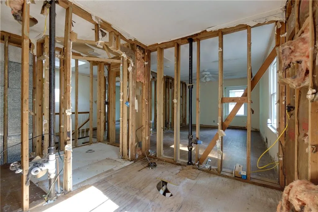 View of miscellaneous room