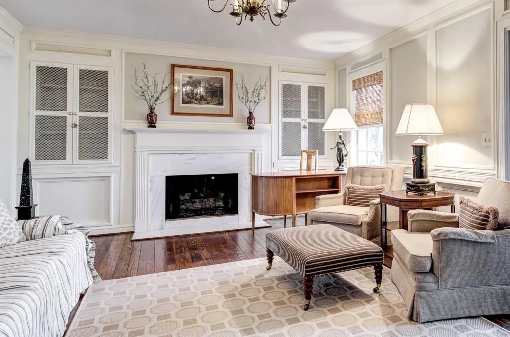 695 Fair Oaks Manor, Sandy Springs, Georgia 30327, 4 Bedrooms Bedrooms, ,3 BathroomsBathrooms,Residential,Sold,695 Fair Oaks Manor,5517537