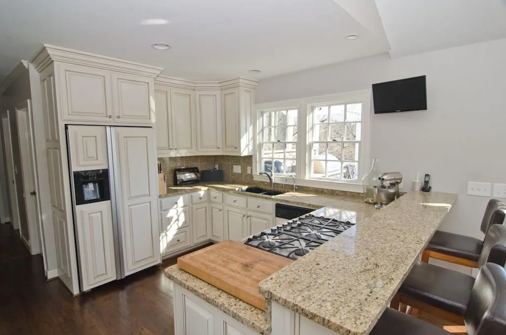 356 Woodward Way Nw, Atlanta, Georgia 30305, 4 Bedrooms Bedrooms, ,2 BathroomsBathrooms,Residential,Sold,356 Woodward Way Nw,5654105