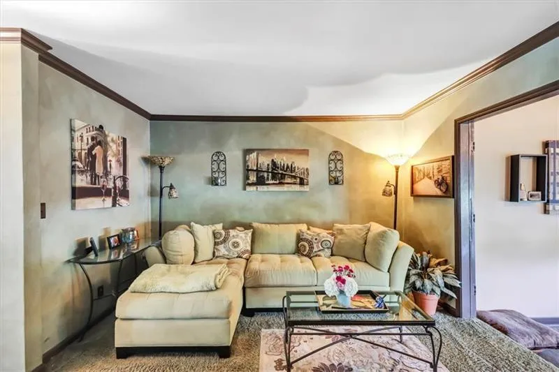 68 Montre Square Nw, Atlanta, Georgia 30327, 2 Bedrooms Bedrooms, ,2 BathroomsBathrooms,Residential,For Sale,68 Montre Square Nw,7617912
