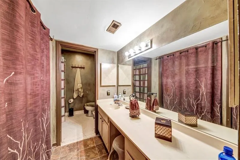 68 Montre Square Nw, Atlanta, Georgia 30327, 2 Bedrooms Bedrooms, ,2 BathroomsBathrooms,Residential,For Sale,68 Montre Square Nw,7617912