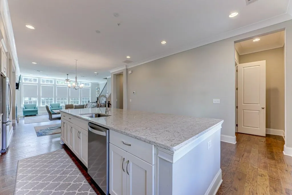 6405 Radiant Trace Unit 67, Sandy Springs, Georgia 30328, 3 Bedrooms Bedrooms, ,3 BathroomsBathrooms,Residential,Sold,6405 Radiant Trace Unit 67,6753389