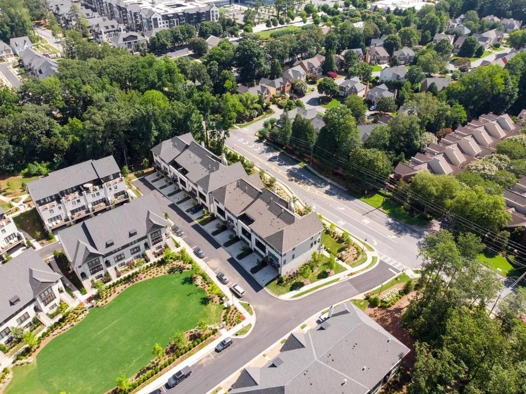 6405 Radiant Trace Unit 67, Sandy Springs, Georgia 30328, 3 Bedrooms Bedrooms, ,3 BathroomsBathrooms,Residential,Sold,6405 Radiant Trace Unit 67,6753389
