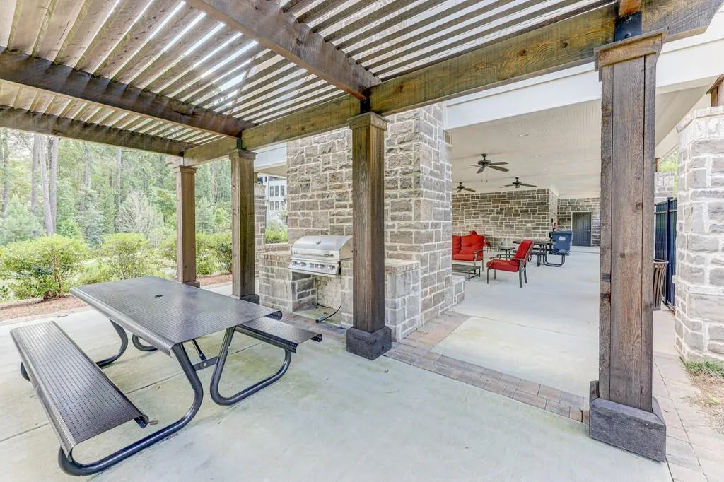 6405 Radiant Trace Unit 67, Sandy Springs, Georgia 30328, 3 Bedrooms Bedrooms, ,3 BathroomsBathrooms,Residential,Sold,6405 Radiant Trace Unit 67,6753389
