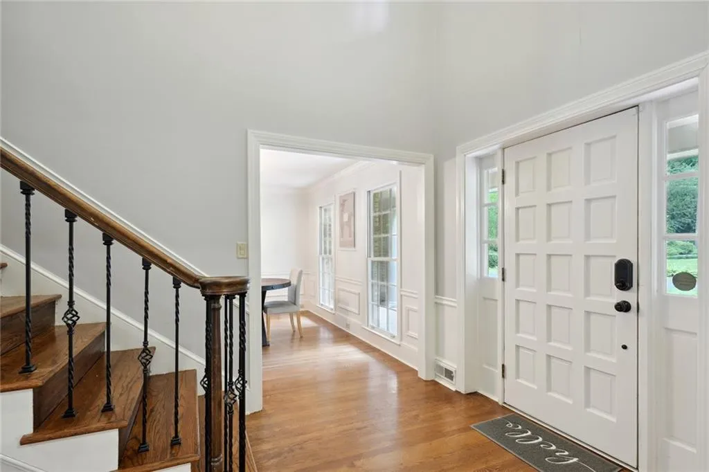 6270 Riverwood Drive, Atlanta, Georgia 30328, 5 Bedrooms Bedrooms, ,5 BathroomsBathrooms,Residential,Sold,6270 Riverwood Drive,7221628