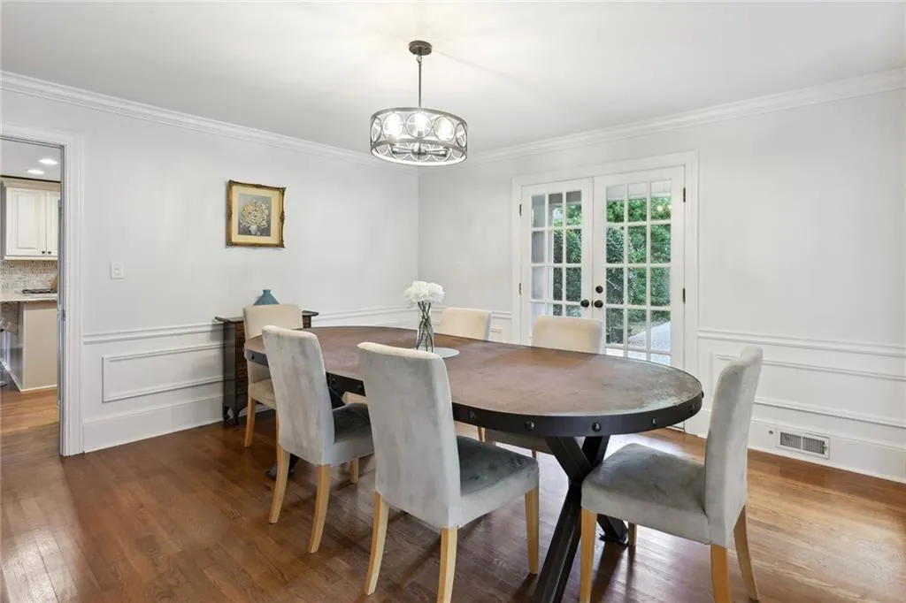 6270 Riverwood Drive, Atlanta, Georgia 30328, 5 Bedrooms Bedrooms, ,5 BathroomsBathrooms,Residential,Sold,6270 Riverwood Drive,7221628