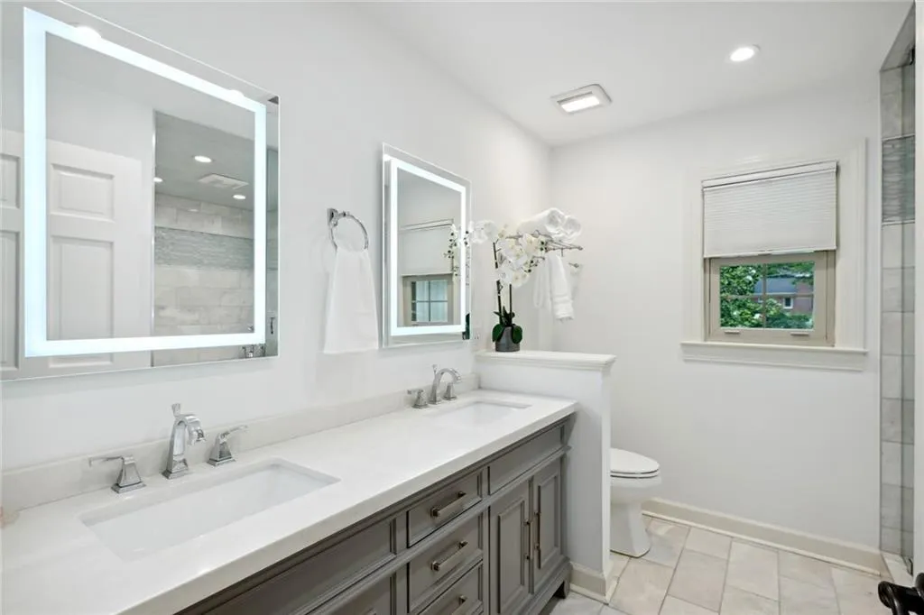 6270 Riverwood Drive, Atlanta, Georgia 30328, 5 Bedrooms Bedrooms, ,5 BathroomsBathrooms,Residential,Sold,6270 Riverwood Drive,7221628