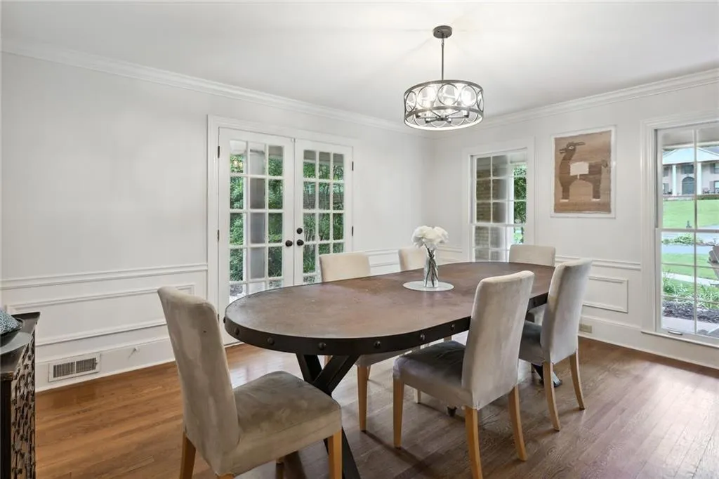 6270 Riverwood Drive, Atlanta, Georgia 30328, 5 Bedrooms Bedrooms, ,5 BathroomsBathrooms,Residential,Sold,6270 Riverwood Drive,7221628