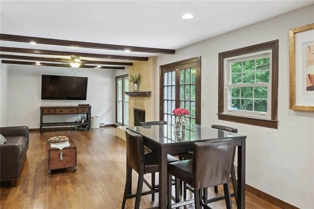 6270 Riverwood Drive, Atlanta, Georgia 30328, 5 Bedrooms Bedrooms, ,5 BathroomsBathrooms,Residential,Sold,6270 Riverwood Drive,7221628