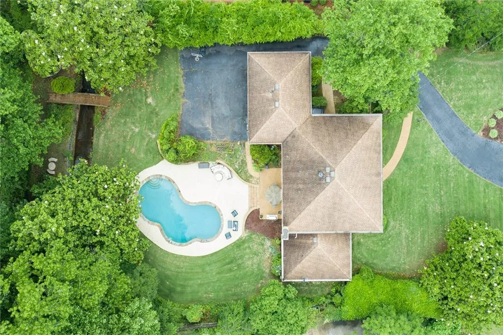 6270 Riverwood Drive, Atlanta, Georgia 30328, 5 Bedrooms Bedrooms, ,5 BathroomsBathrooms,Residential,Sold,6270 Riverwood Drive,7221628