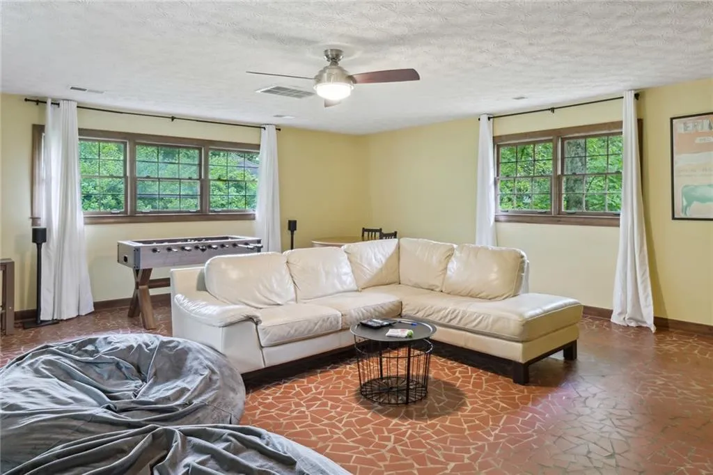 6270 Riverwood Drive, Atlanta, Georgia 30328, 5 Bedrooms Bedrooms, ,5 BathroomsBathrooms,Residential,Sold,6270 Riverwood Drive,7221628