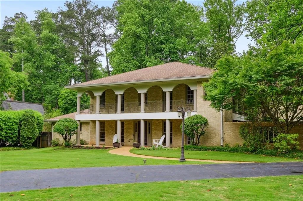 6270 Riverwood Drive, Atlanta, Georgia 30328, 5 Bedrooms Bedrooms, ,5 BathroomsBathrooms,Residential,Sold,6270 Riverwood Drive,7221628