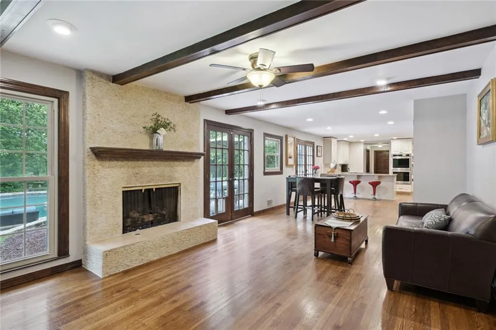 6270 Riverwood Drive, Atlanta, Georgia 30328, 5 Bedrooms Bedrooms, ,5 BathroomsBathrooms,Residential,Sold,6270 Riverwood Drive,7221628