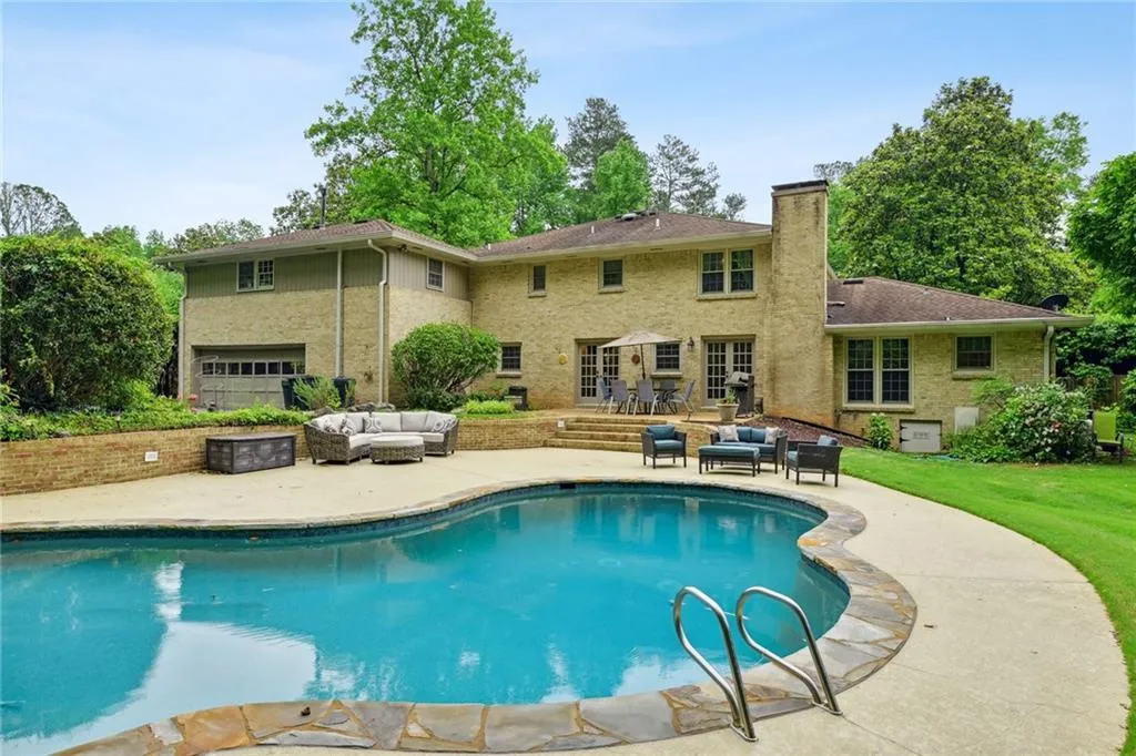 6270 Riverwood Drive, Atlanta, Georgia 30328, 5 Bedrooms Bedrooms, ,5 BathroomsBathrooms,Residential,Sold,6270 Riverwood Drive,7221628