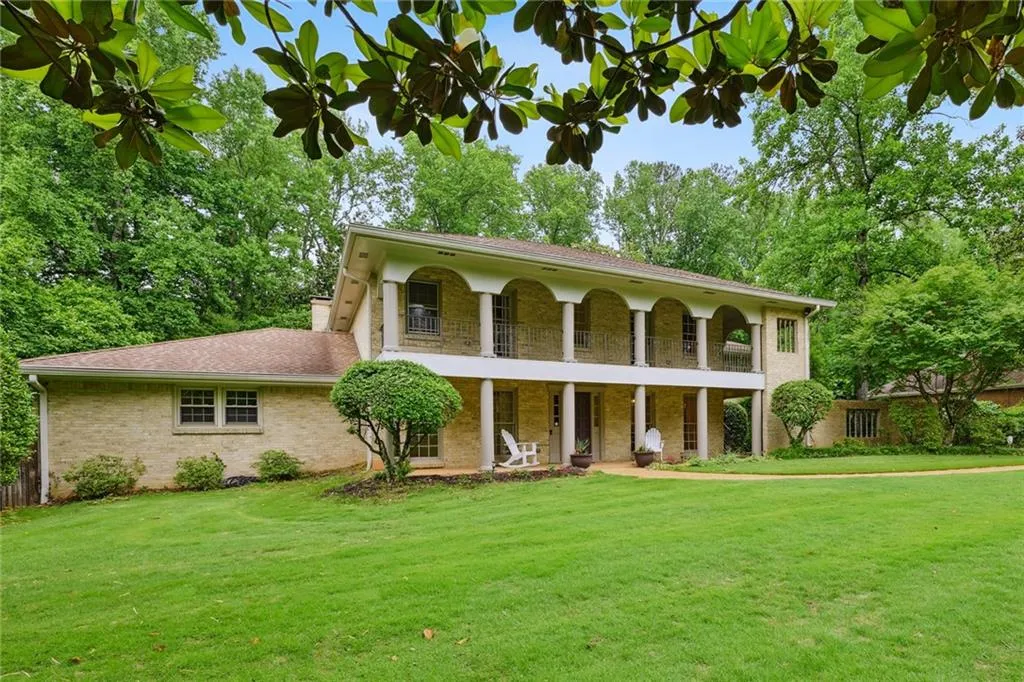 6270 Riverwood Drive, Atlanta, Georgia 30328, 5 Bedrooms Bedrooms, ,5 BathroomsBathrooms,Residential,Sold,6270 Riverwood Drive,7221628