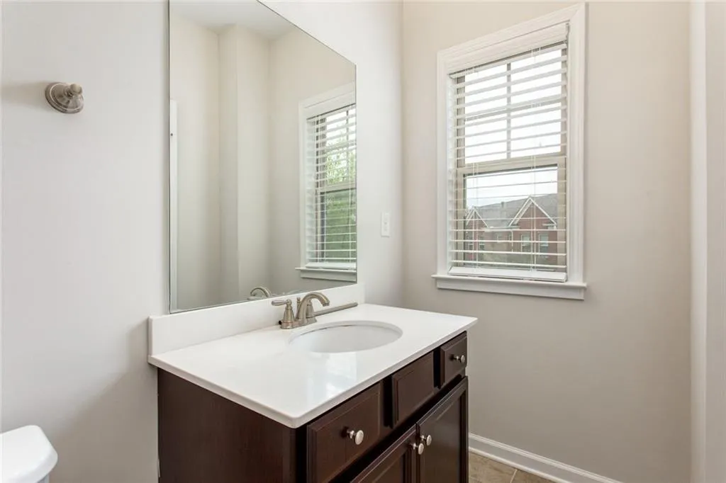 320 Alderwood Lane, Atlanta, Georgia 30328, 3 Bedrooms Bedrooms, ,3 BathroomsBathrooms,Residential,Sold,320 Alderwood Lane,6912467