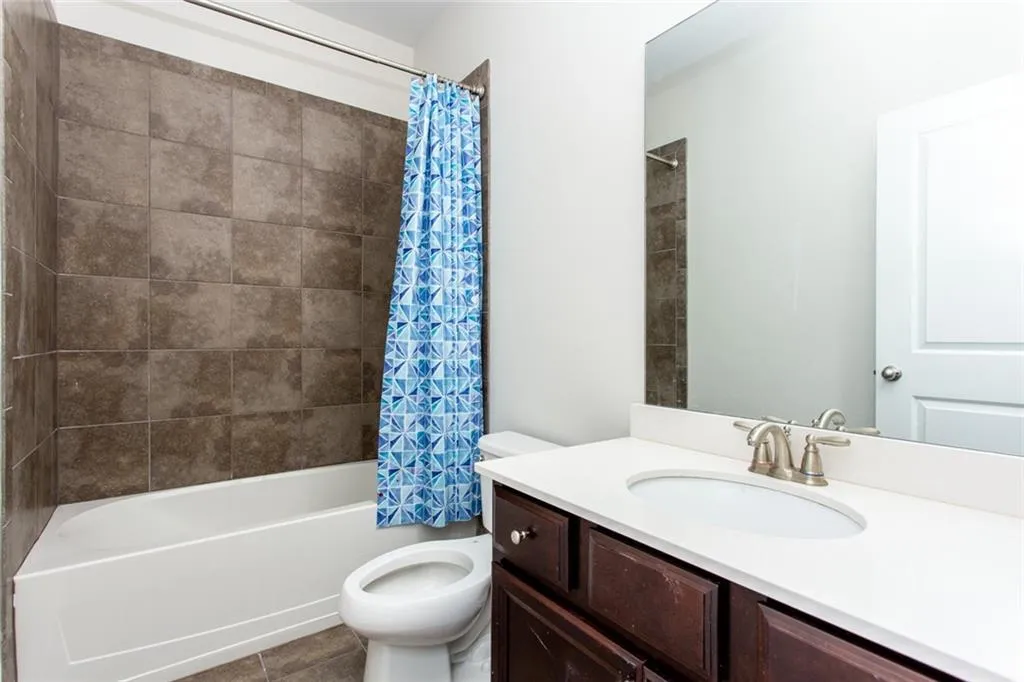 320 Alderwood Lane, Atlanta, Georgia 30328, 3 Bedrooms Bedrooms, ,3 BathroomsBathrooms,Residential,Sold,320 Alderwood Lane,6912467