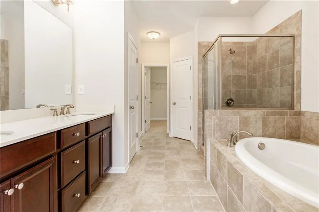 320 Alderwood Lane, Atlanta, Georgia 30328, 3 Bedrooms Bedrooms, ,3 BathroomsBathrooms,Residential,Sold,320 Alderwood Lane,6912467