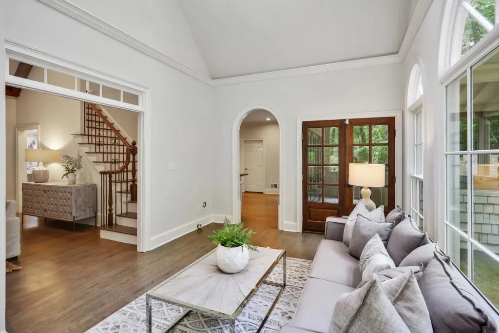 290 Burdette Road, Atlanta, Georgia 30327, 5 Bedrooms Bedrooms, ,4 BathroomsBathrooms,Residential,Sold,290 Burdette Road,6728528