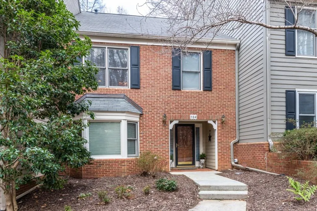 704 Bainbridge Drive, Atlanta, Georgia 30327, 3 Bedrooms Bedrooms, ,2 BathroomsBathrooms,Residential,Sold,704 Bainbridge Drive,6125983