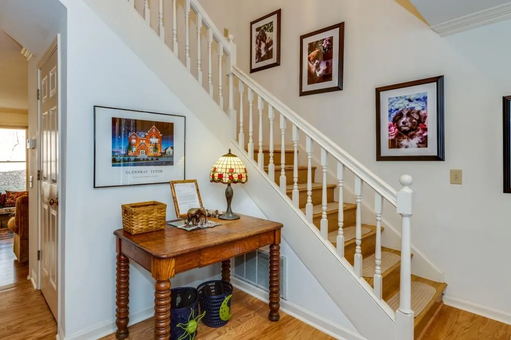 704 Bainbridge Drive, Atlanta, Georgia 30327, 3 Bedrooms Bedrooms, ,2 BathroomsBathrooms,Residential,Sold,704 Bainbridge Drive,6125983