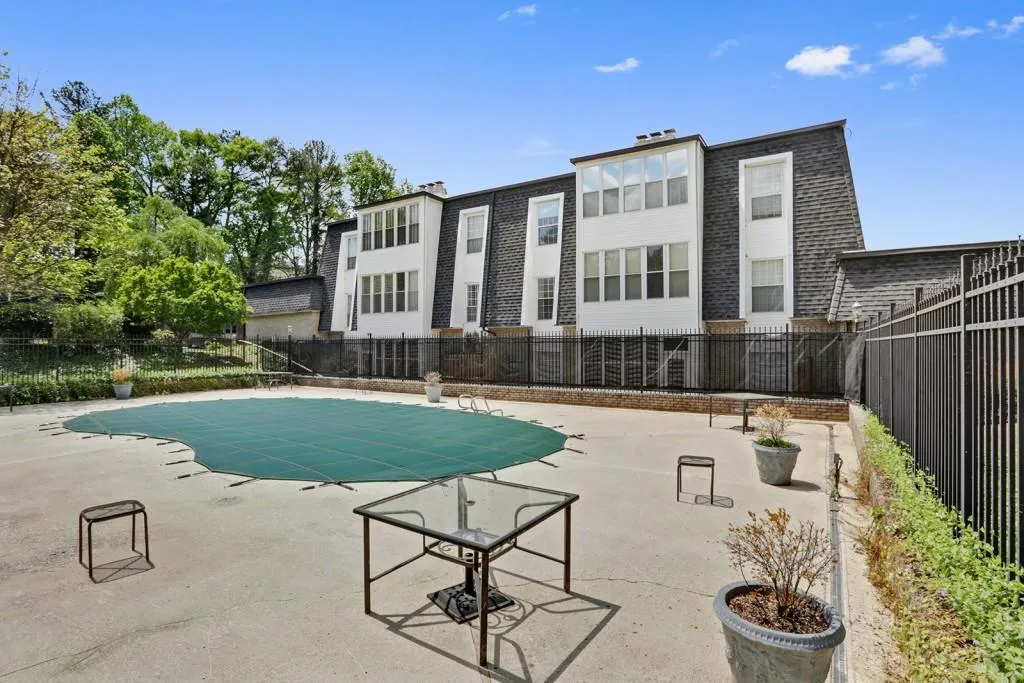 5425 Chemin De Vie Unit 5425, Sandy Springs, Georgia 30342, 2 Bedrooms Bedrooms, ,2 BathroomsBathrooms,Residential,Sold,5425 Chemin De Vie Unit 5425,5833697