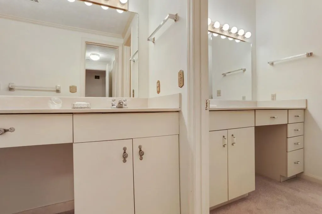 5425 Chemin De Vie Unit 5425, Sandy Springs, Georgia 30342, 2 Bedrooms Bedrooms, ,2 BathroomsBathrooms,Residential,Sold,5425 Chemin De Vie Unit 5425,5833697