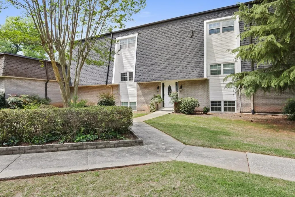 5425 Chemin De Vie Unit 5425, Sandy Springs, Georgia 30342, 2 Bedrooms Bedrooms, ,2 BathroomsBathrooms,Residential,Sold,5425 Chemin De Vie Unit 5425,5833697